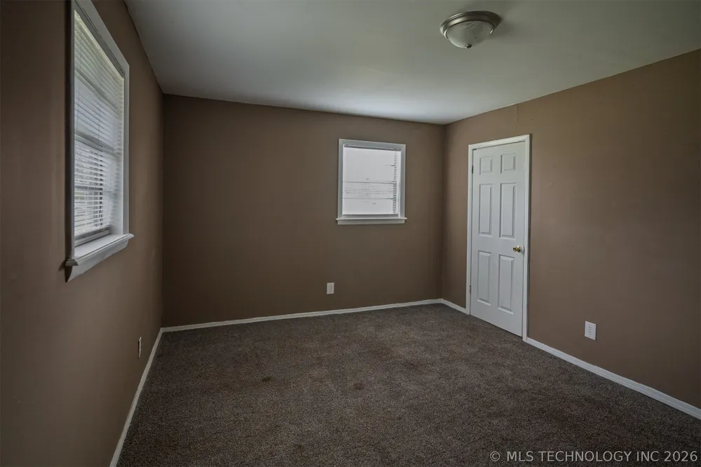 511 E 6th Street Hulbert, OK 74441