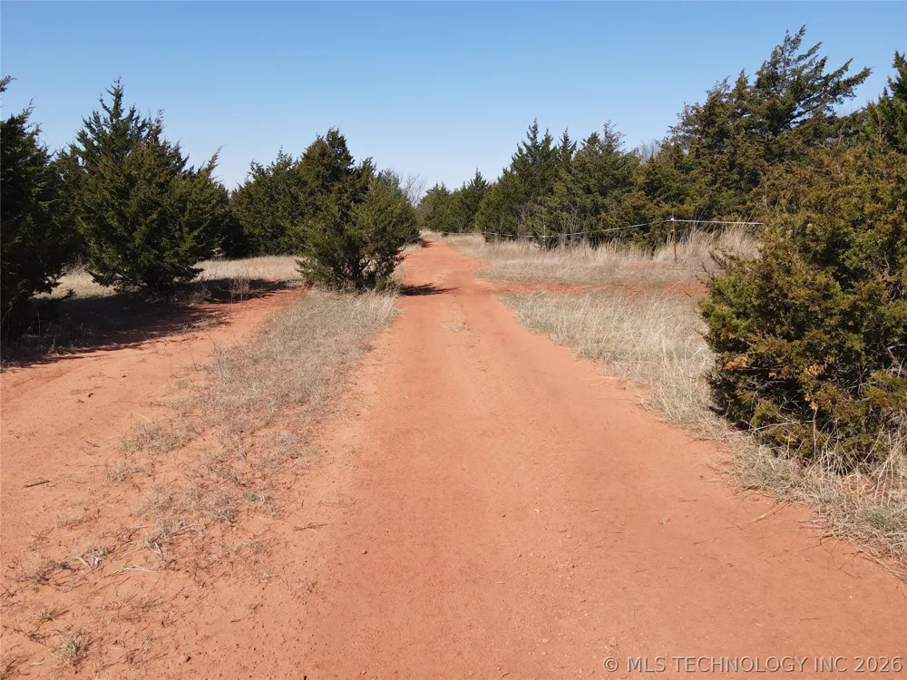 2441 E Rock Creek Road Blanchard, OK 73010