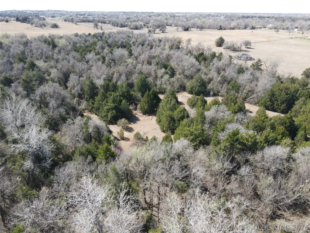 2441 E Rock Creek Road Blanchard, OK 73010