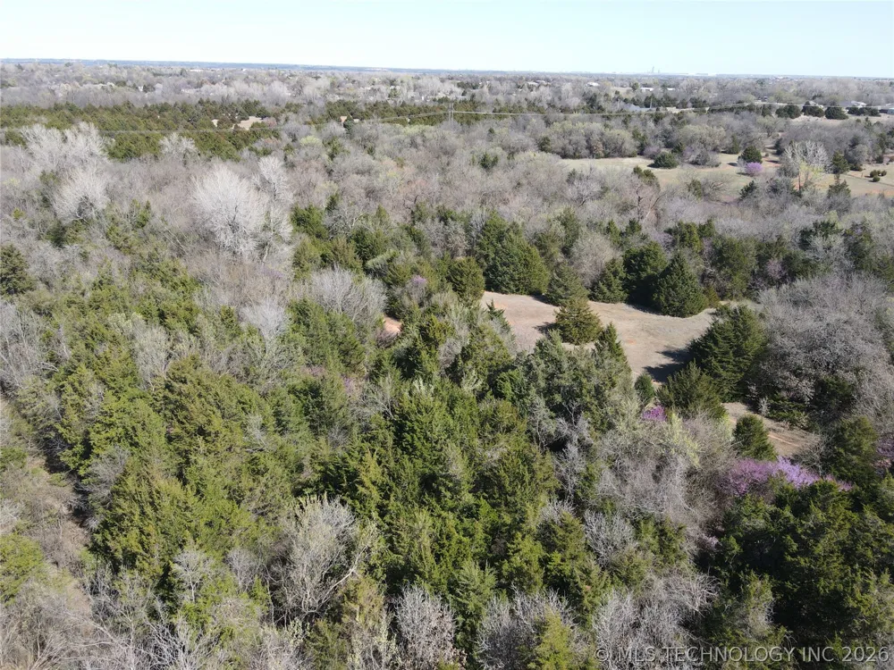 2441 E Rock Creek Road Blanchard, OK 73010