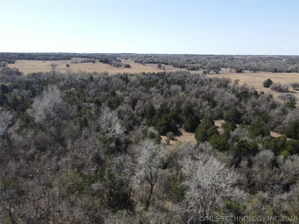 2441 E Rock Creek Road Blanchard, OK 73010