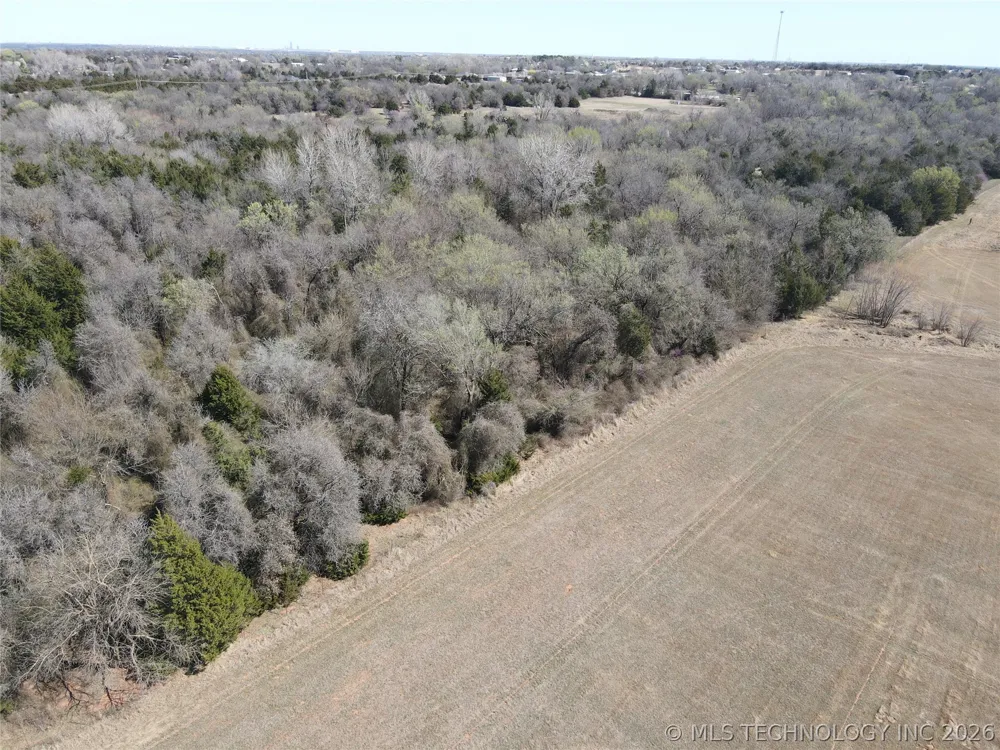 2441 E Rock Creek Road Blanchard, OK 73010