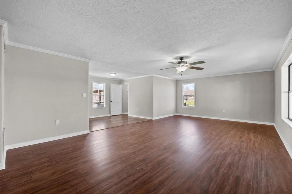 1706 Avenue A Danbury, TX 77534