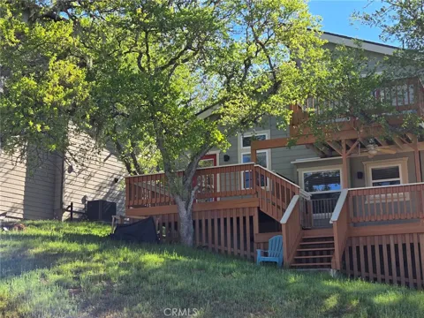 2488 Captains Walk