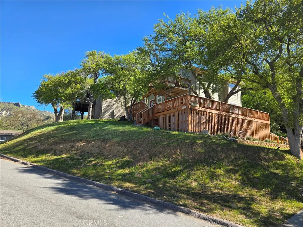 2488 Captains Walk Bradley, CA 93426