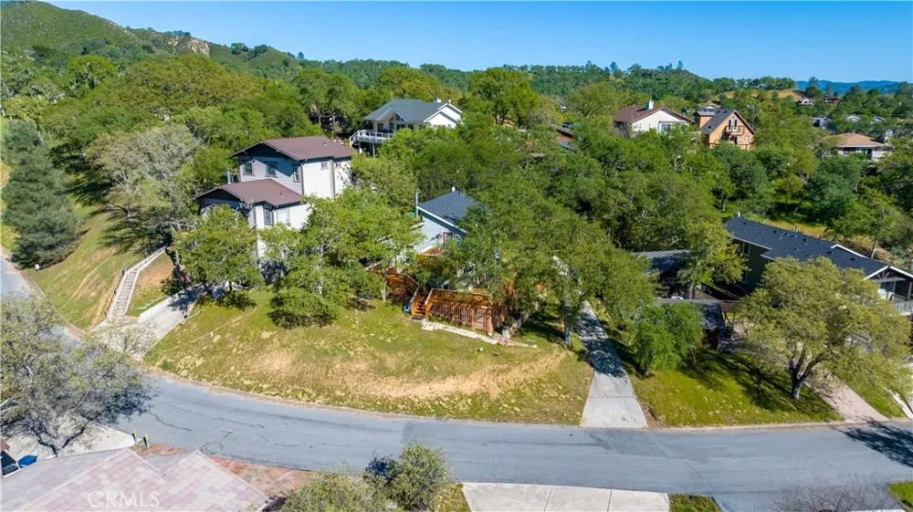 2488 Captains Walk Bradley, CA 93426