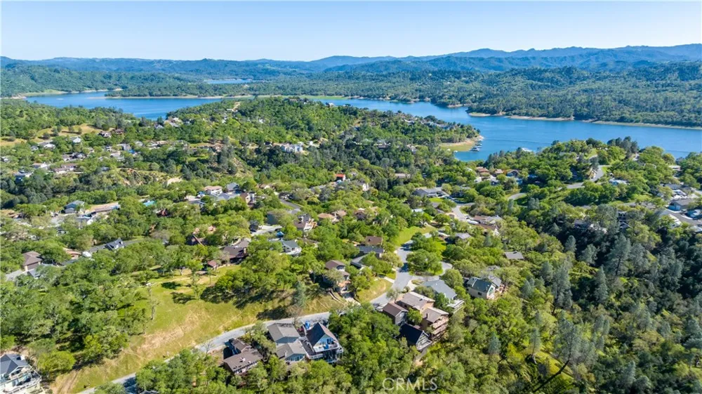 2488 Captains Walk Bradley, CA 93426