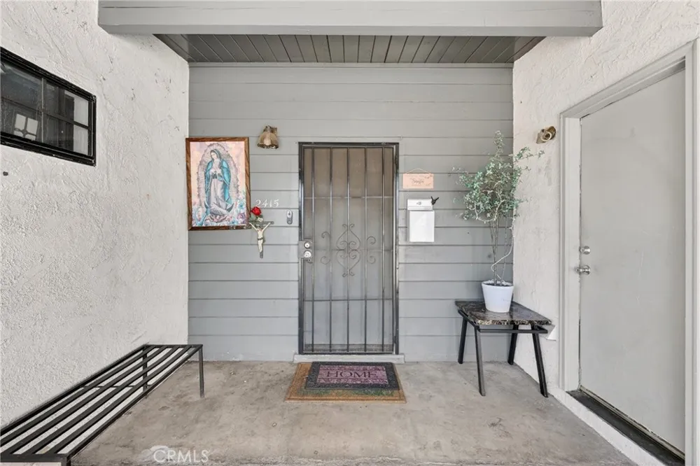 2415 Merrywood Pomona, CA 91767