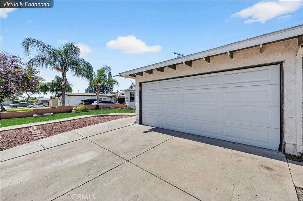 2415 Merrywood Pomona, CA 91767
