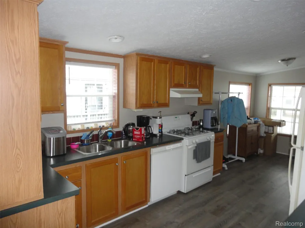 923 Stevens Trail Raisinville Township, MI 48161