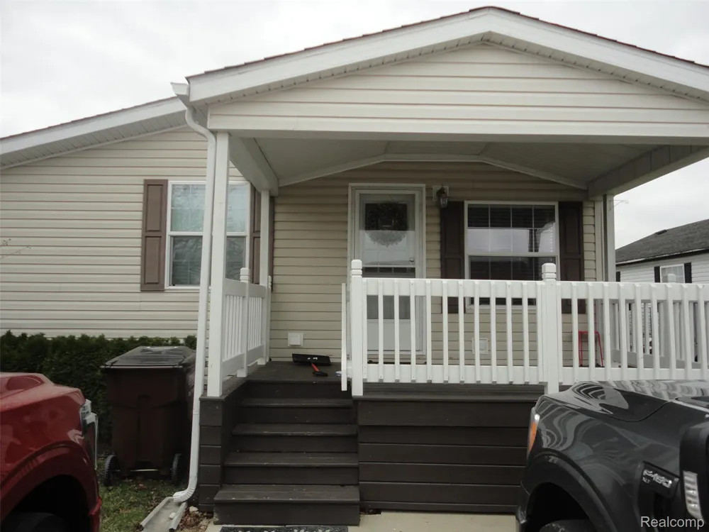 923 Stevens Trail Raisinville Township, MI 48161