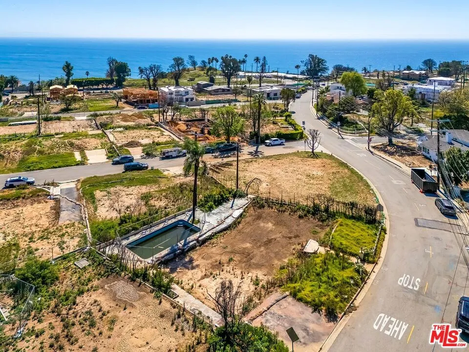 16918 Marquez Avenue Pacific Palisades, CA 90272
