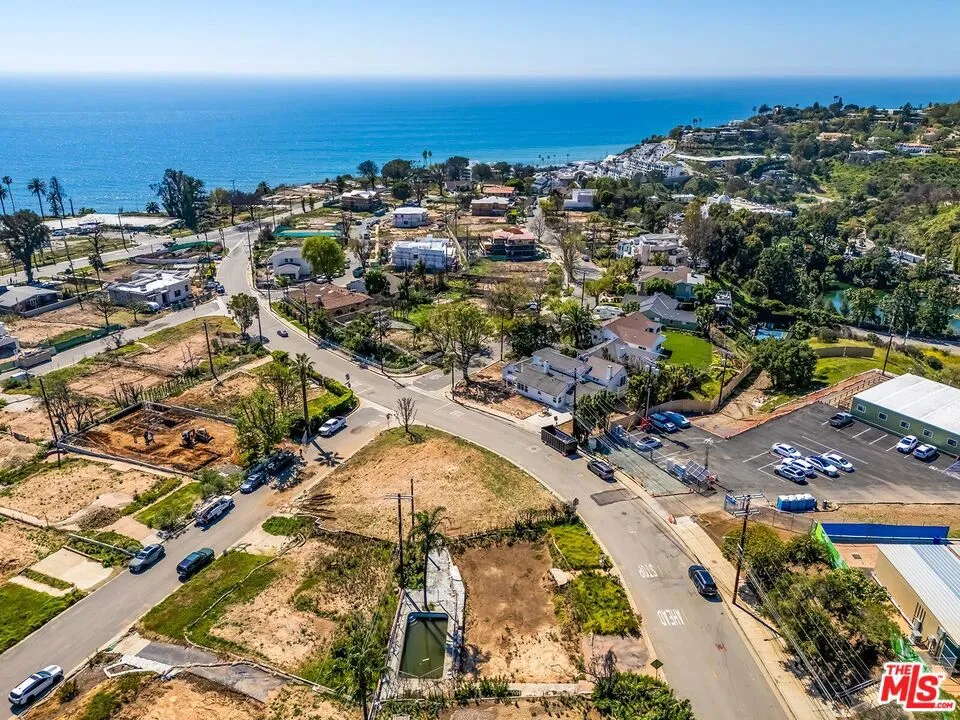 16918 Marquez Avenue Pacific Palisades, CA 90272