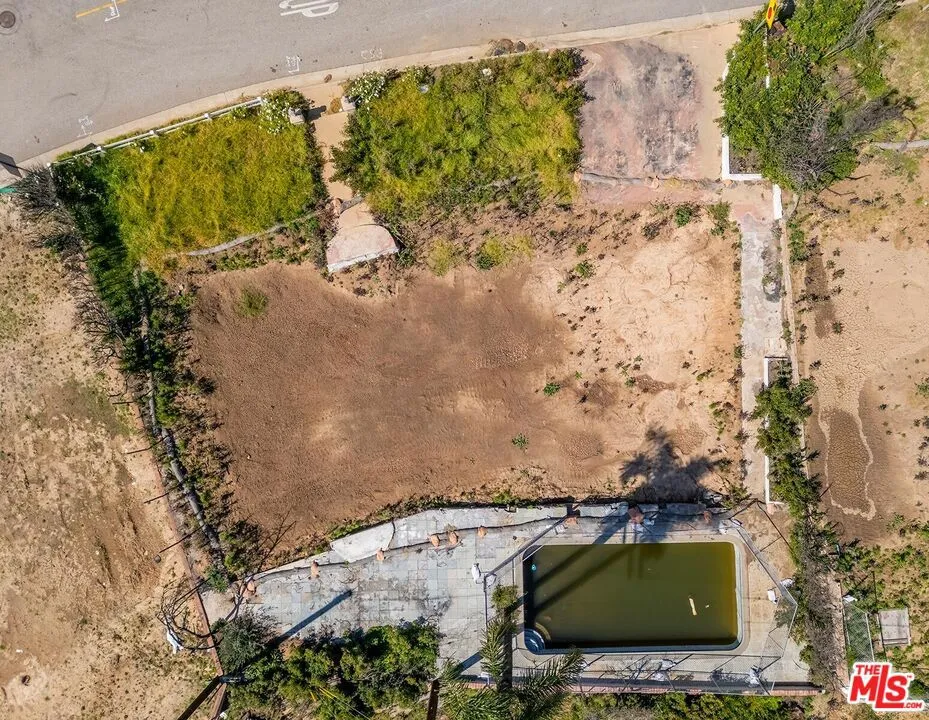 16918 Marquez Avenue Pacific Palisades, CA 90272