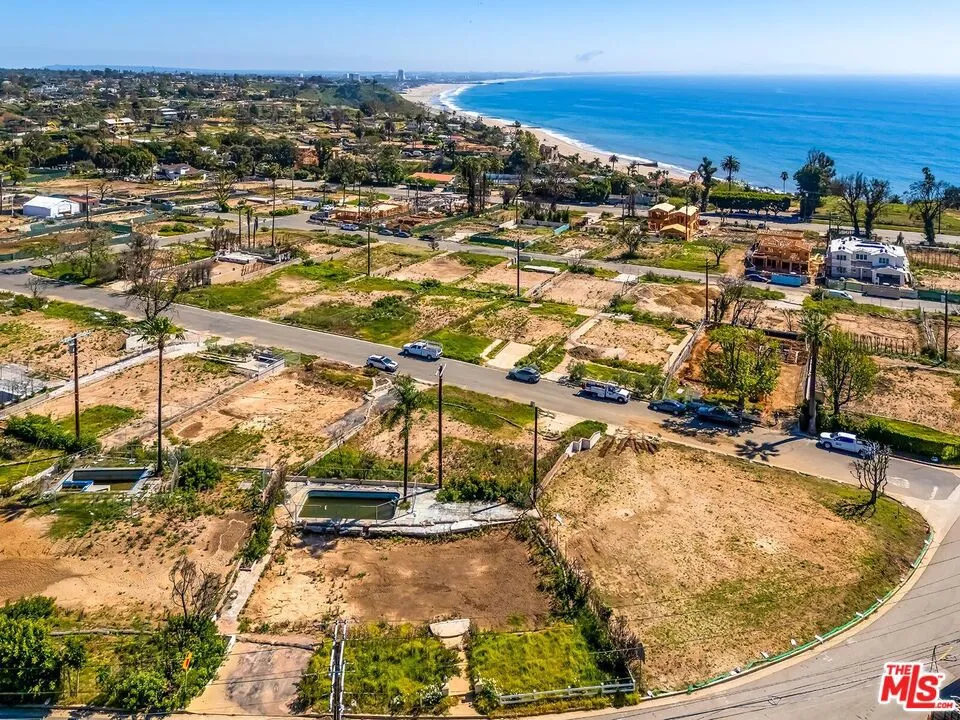 16918 Marquez Avenue Pacific Palisades, CA 90272