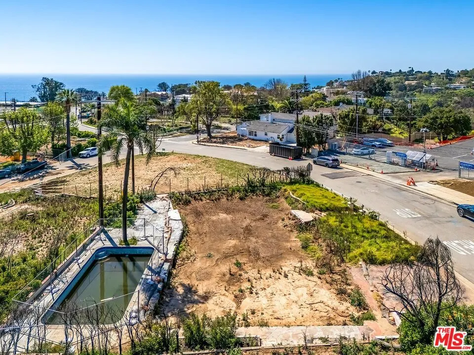 16918 Marquez Avenue Pacific Palisades, CA 90272