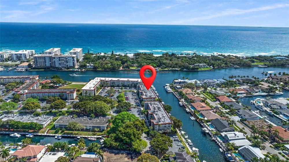 3050 NE 48th Ct #401 Lighthouse Point, FL 33064