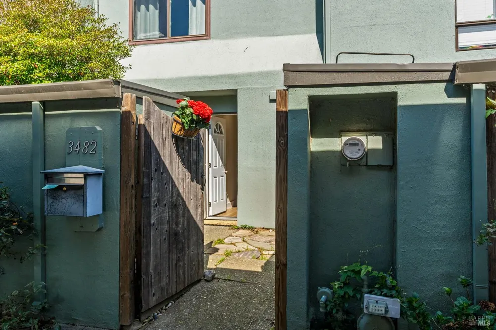 3482 Shelter Creek Drive Napa, CA 94558
