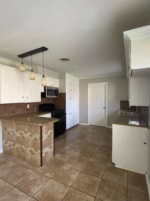 514 Green Avenue Palacios, TX 77465