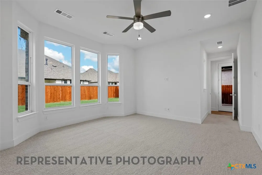 11710 Stoltzer San Antonio, TX 78254