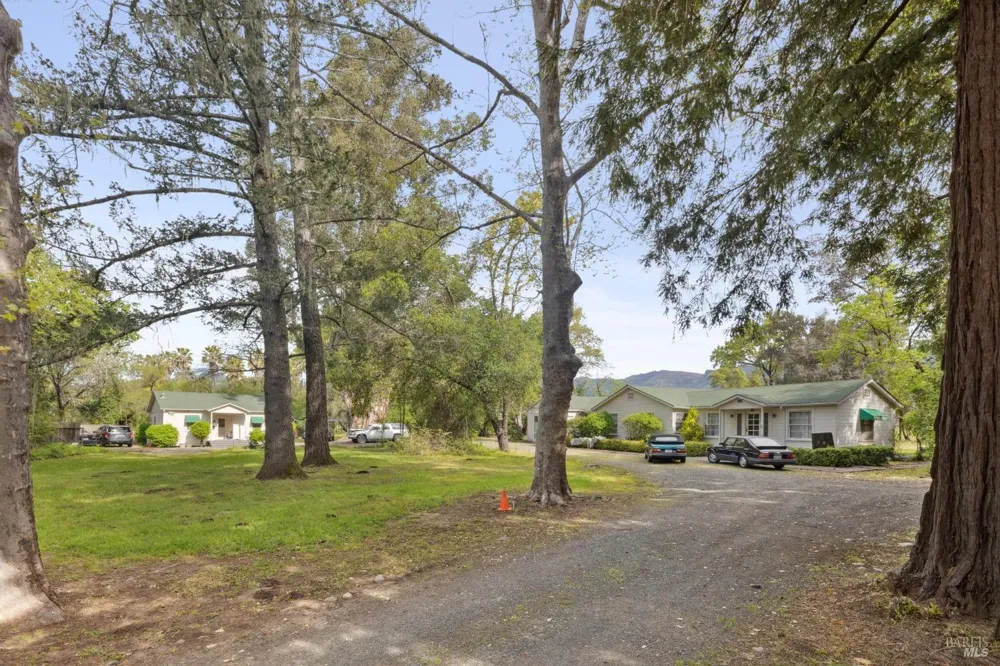 3048 Myrtledale Road Calistoga, CA 94515