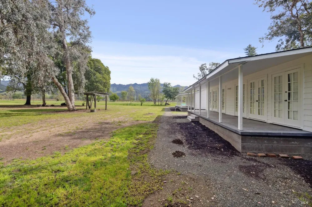 3048 Myrtledale Road Calistoga, CA 94515