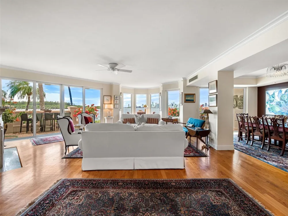 2416 Fisher Island Dr #5106 Miami Beach, FL 33109