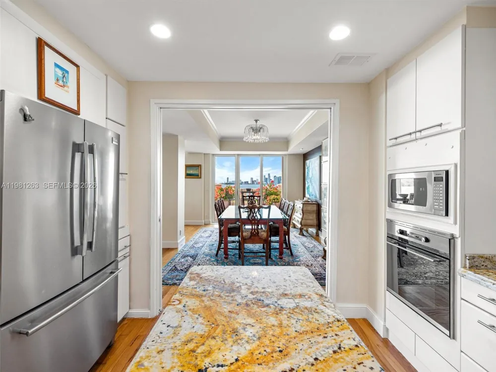 2416 Fisher Island Dr #5106 Miami Beach, FL 33109
