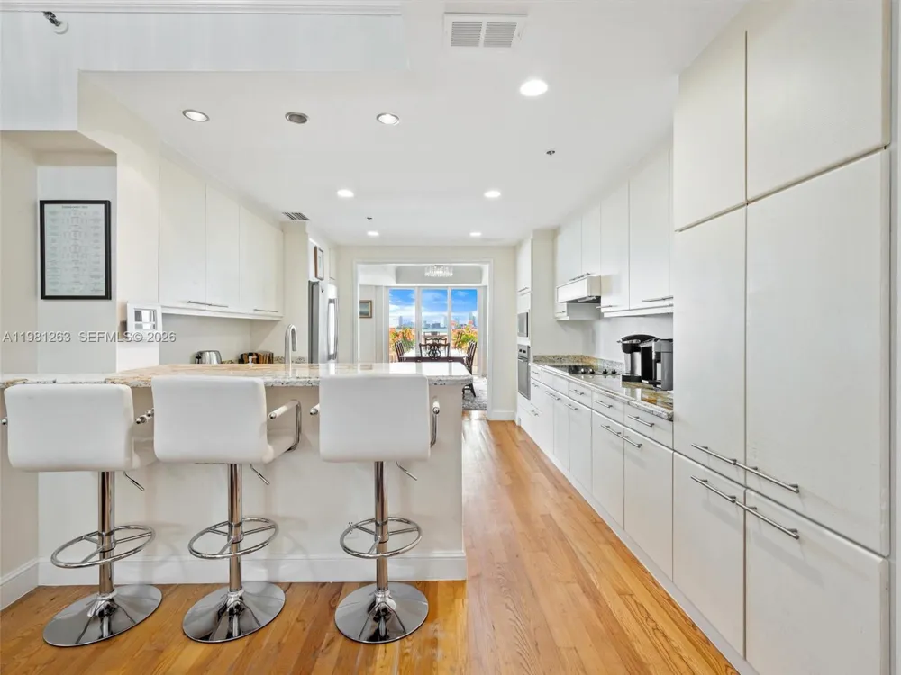 2416 Fisher Island Dr #5106 Miami Beach, FL 33109