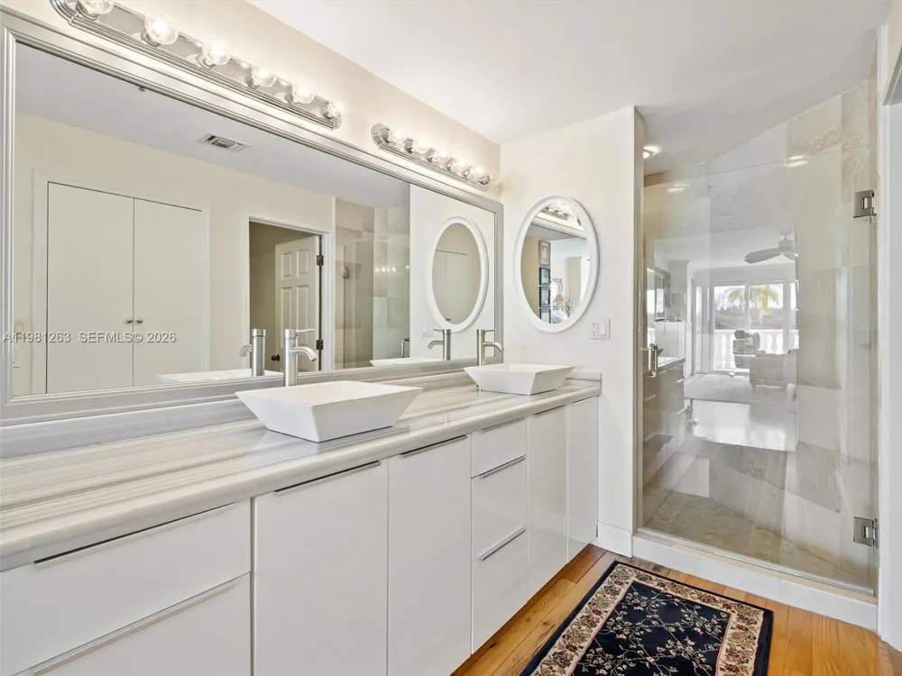 2416 Fisher Island Dr #5106 Miami Beach, FL 33109