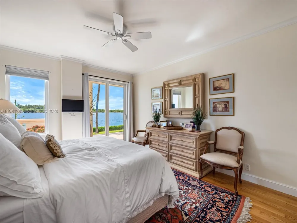2416 Fisher Island Dr #5106 Miami Beach, FL 33109