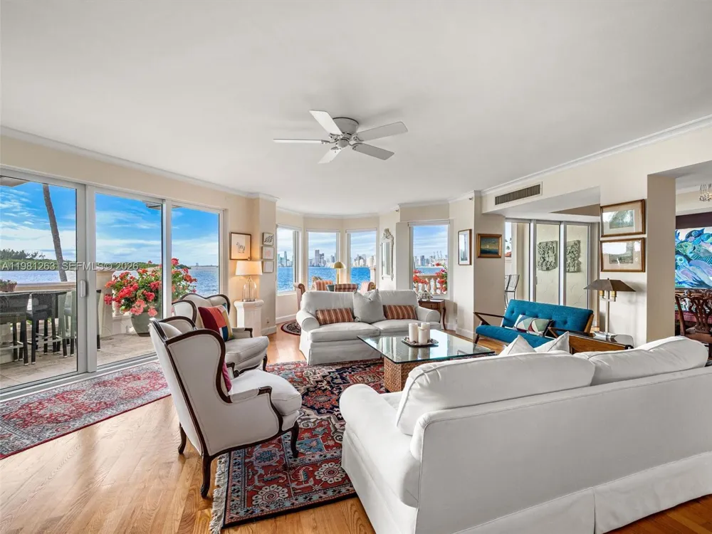 2416 Fisher Island Dr #5106 Miami Beach, FL 33109