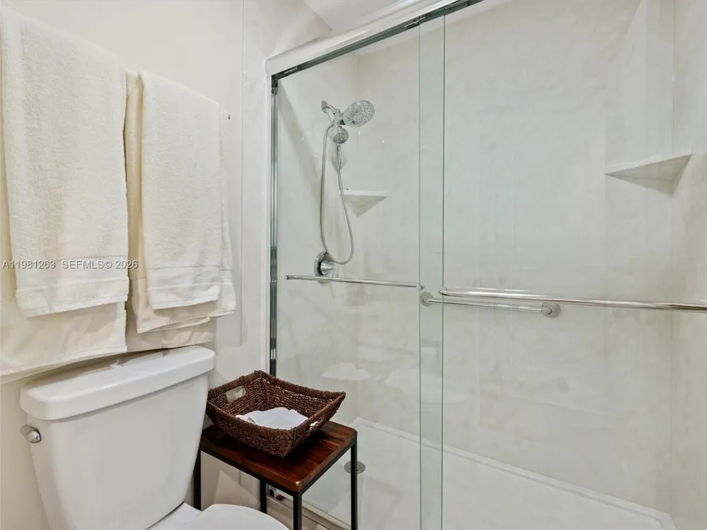 2416 Fisher Island Dr #5106 Miami Beach, FL 33109