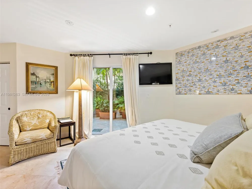 2416 Fisher Island Dr #5106 Miami Beach, FL 33109