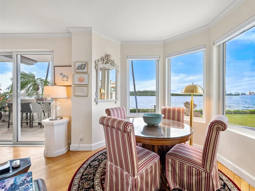 2416 Fisher Island Dr #5106 Miami Beach, FL 33109