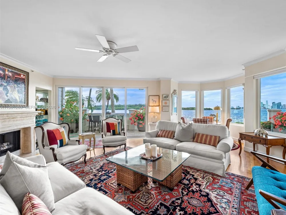 2416 Fisher Island Dr #5106 Miami Beach, FL 33109
