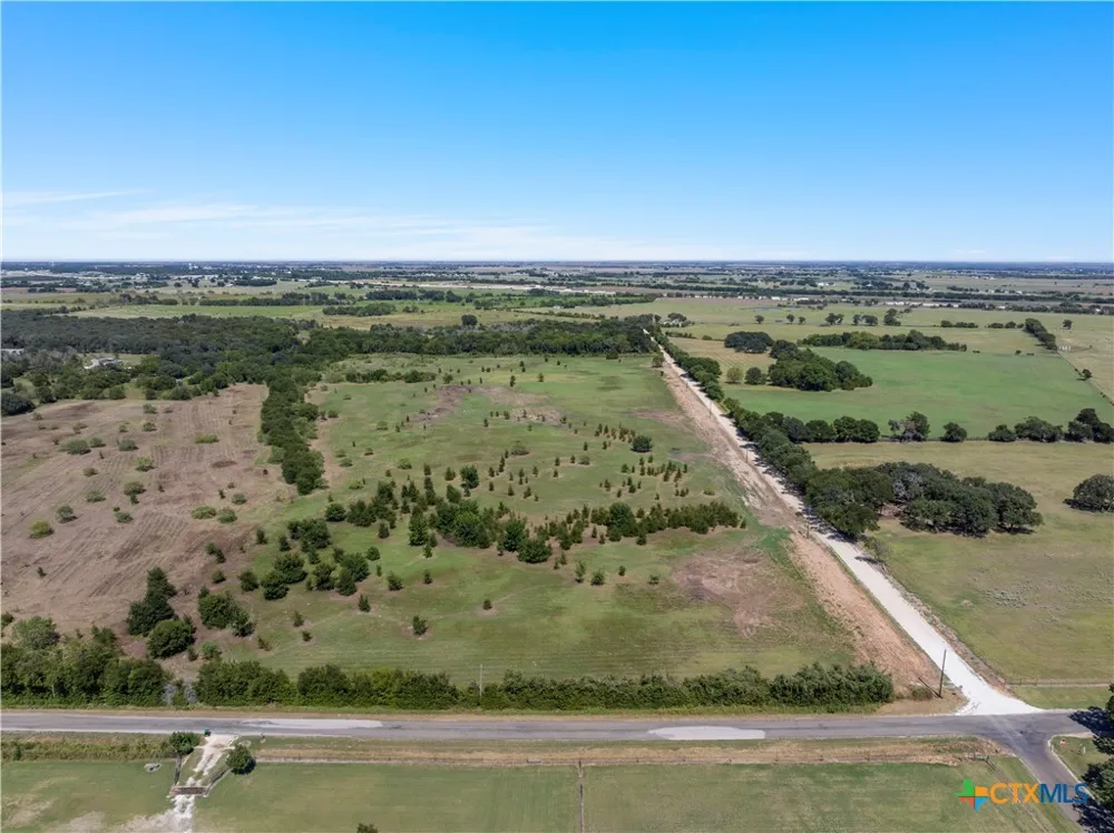 3 Buggtussle Lane West, TX 76691