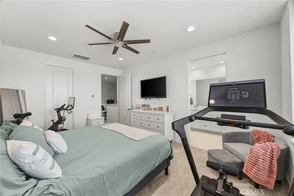16025 Main Street Chino, CA 91708