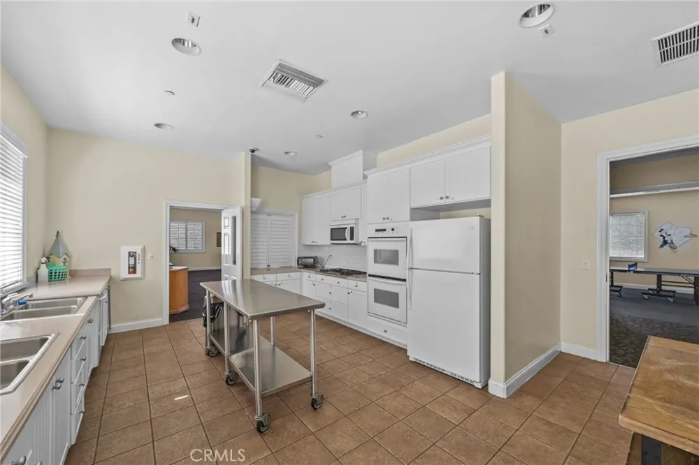 16025 Main Street Chino, CA 91708