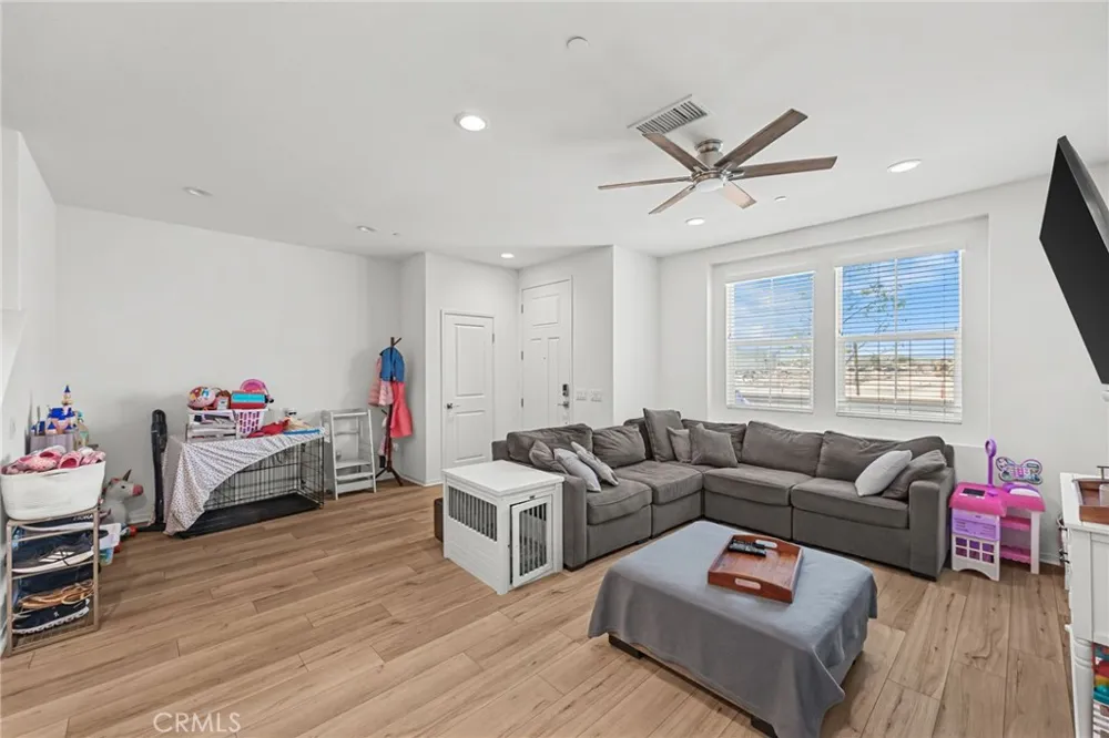 16025 Main Street Chino, CA 91708