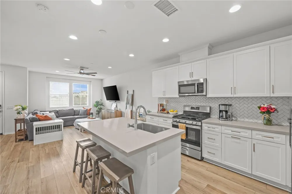 16025 Main Street Chino, CA 91708