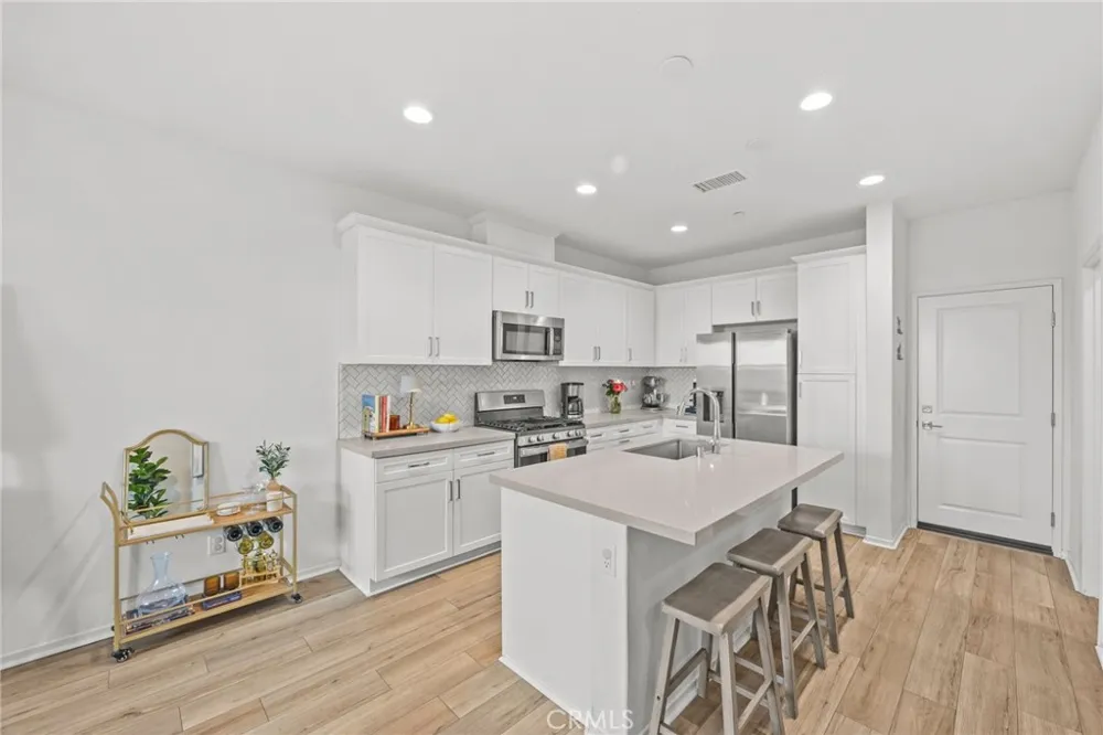 16025 Main Street Chino, CA 91708