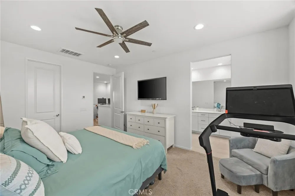 16025 Main Street Chino, CA 91708