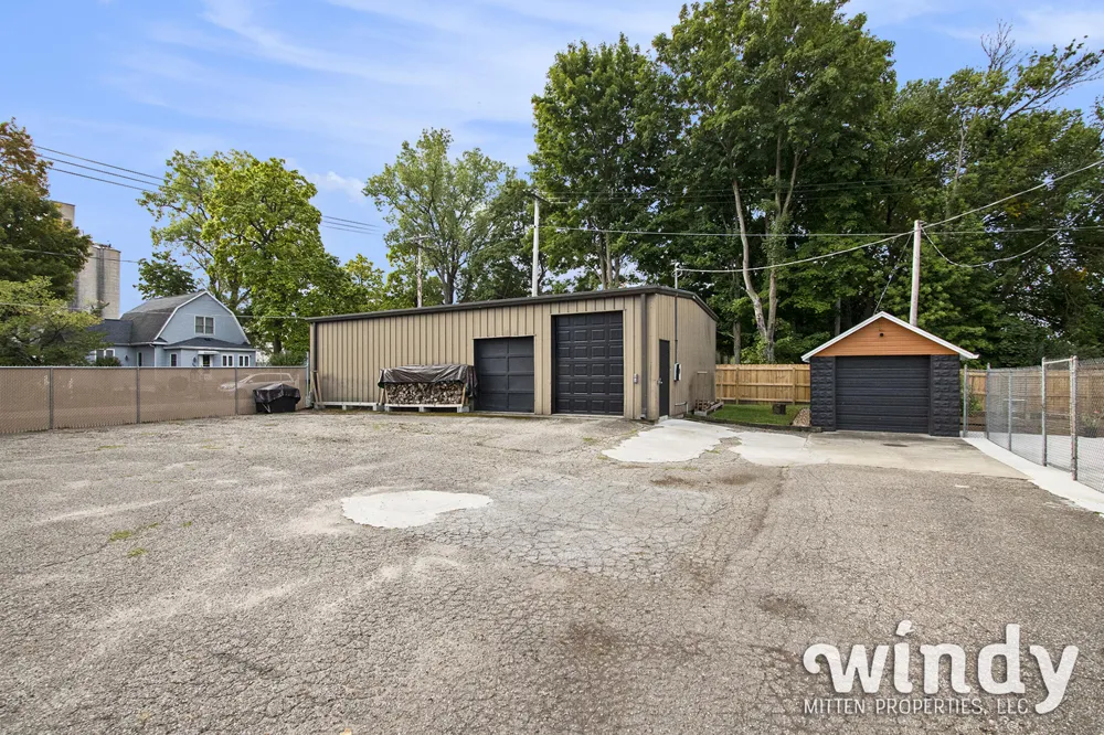 106 Lagrange Street Dowagiac City, MI 49047
