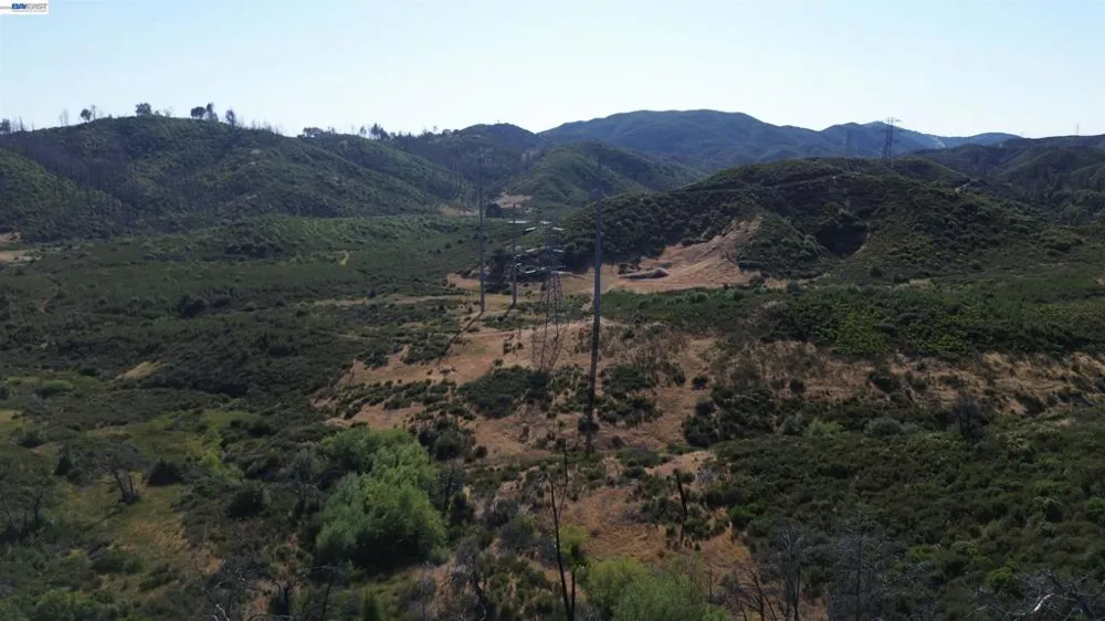 11311 Pine Flat Healdsburg, CA 95448