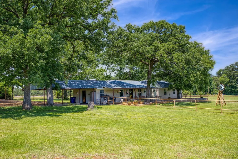 613 Fm 1272 Grapeland, TX 75844