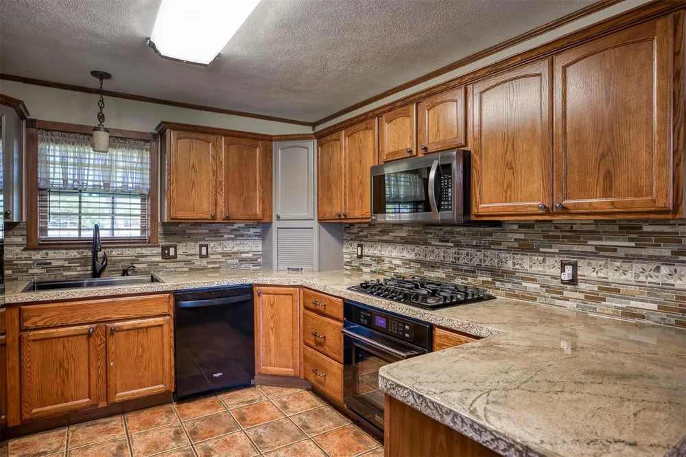 613 Fm 1272 Grapeland, TX 75844