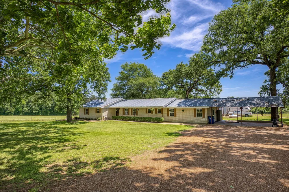 613 Fm 1272 Grapeland, TX 75844