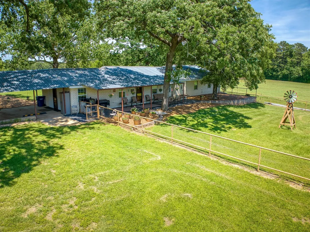 613 Fm 1272 Grapeland, TX 75844