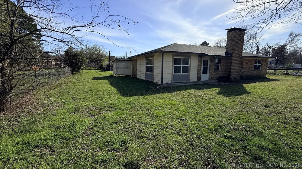 34 1st Cartwright, OK 74731
